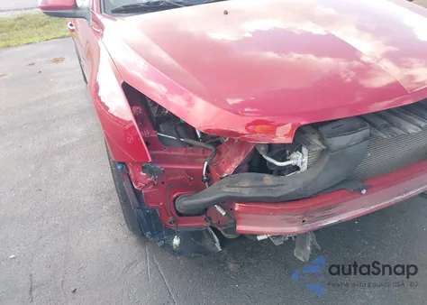 2014 Chevrolet Cruze 1Lt Auto z USA, uszkodzony, nr VIN 1G1PC5SB6E7246477